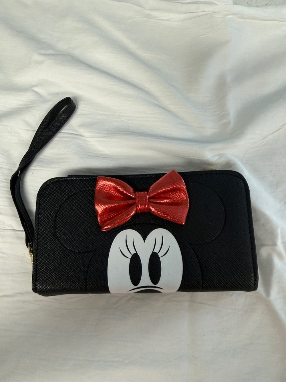 Minnie Mouse Black Wristlet Cellphone Wallet with Red Bow